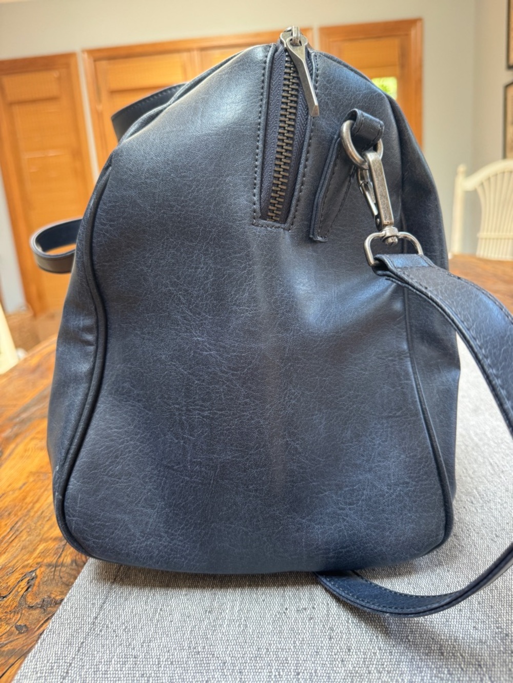 Matt And Nat Crossbody Black Satchel Vegan Leather Removable Strap - Picture 3 of 8